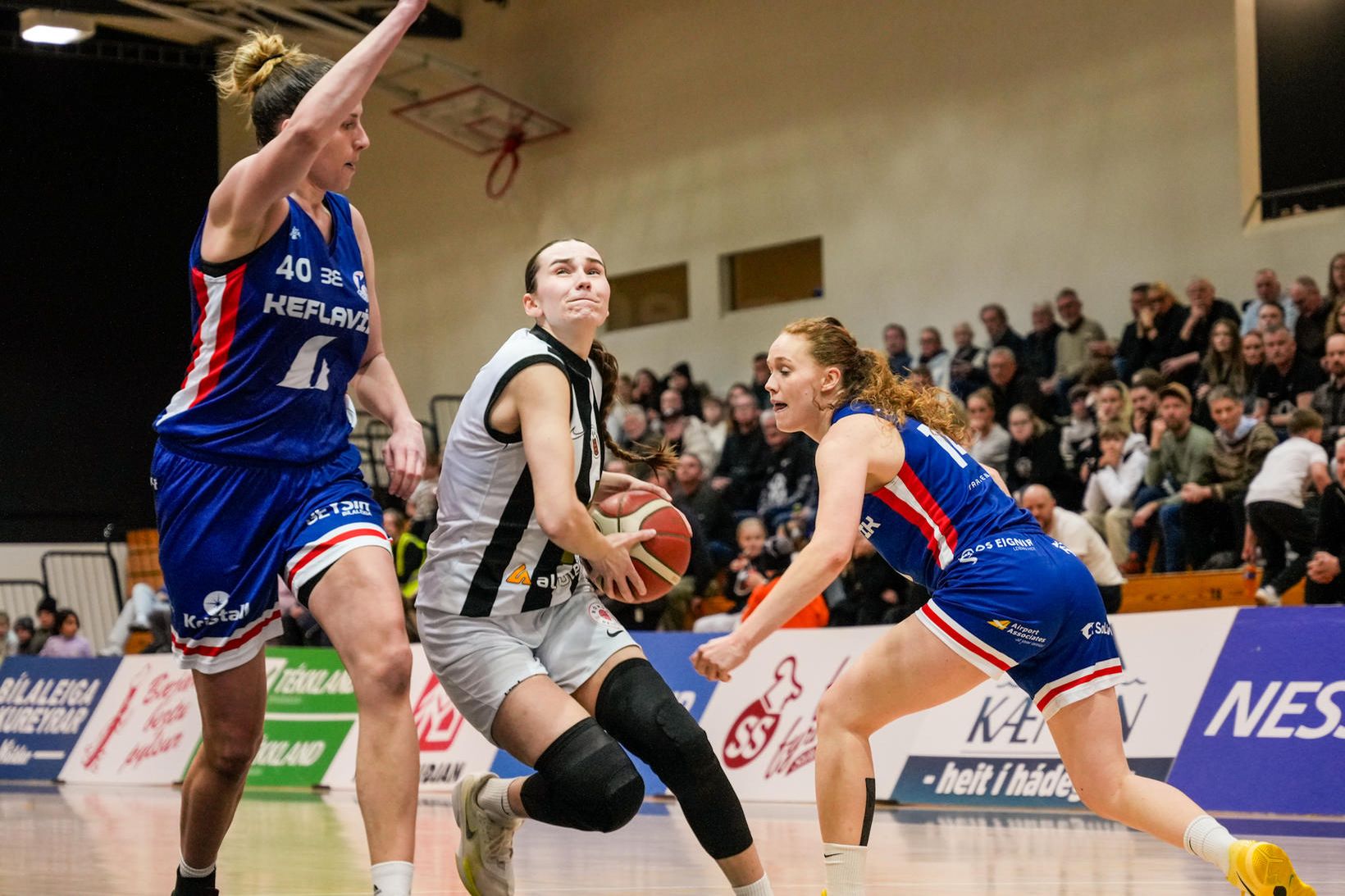 KR-ingar sannfærandi í fyrsta leik