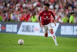 Jadon Sancho er 25 ára gamall sóknarmaður.