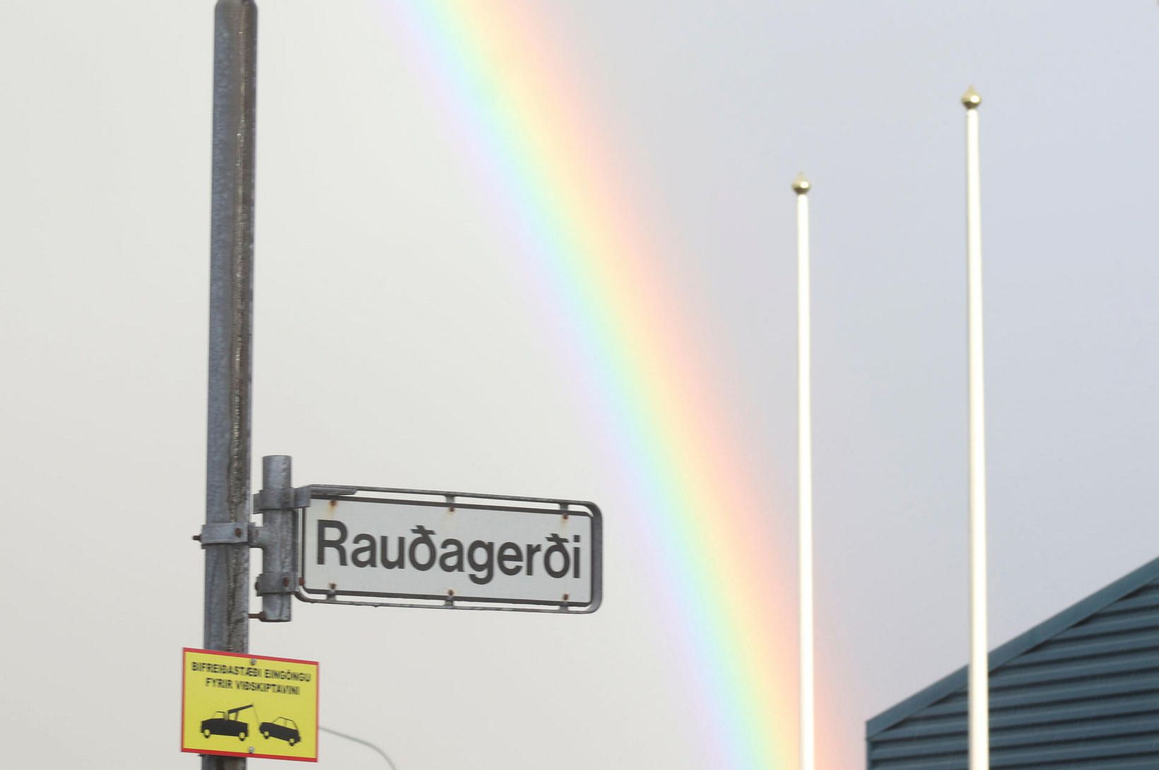 Lögregla hafi borið púður á manninn