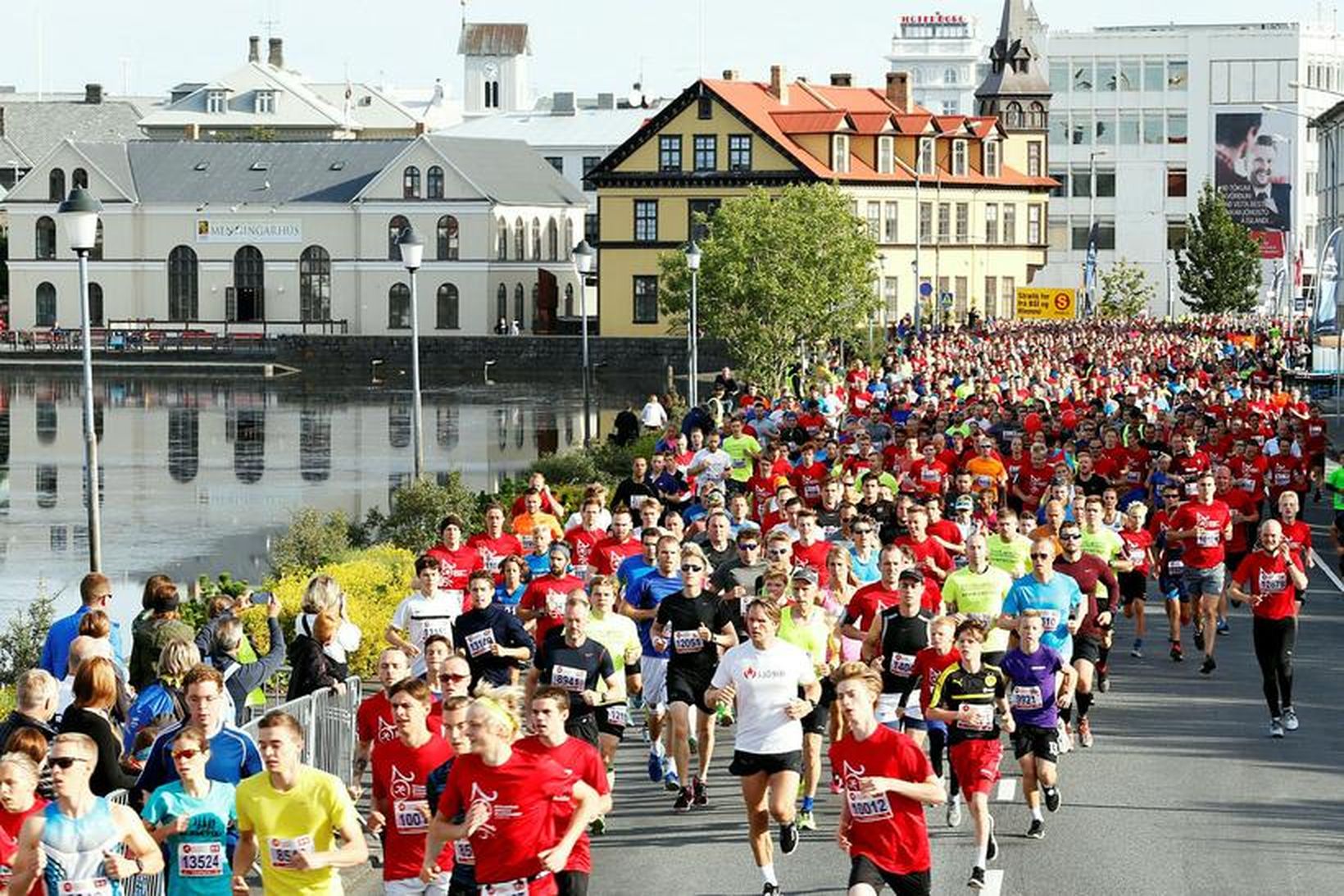 Fjölmargir taka þátt í maraþoninu ár hvert.