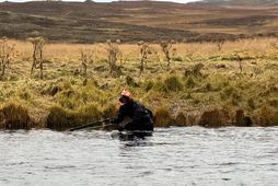 Kafari í Silungabakka í Víðidalsá. Þeir sáu þar einn eldislax en það kom á óvart …