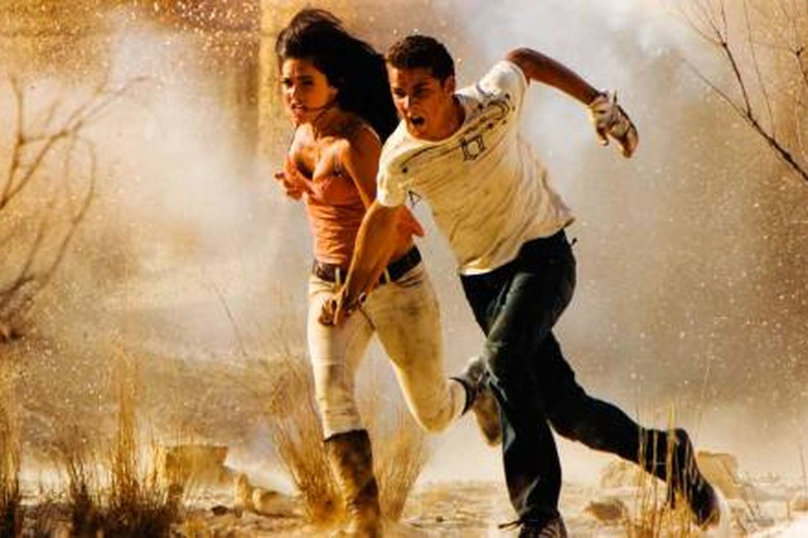 Megan Fox og Shia LaBeouf í kvikmyndinni Transformers.