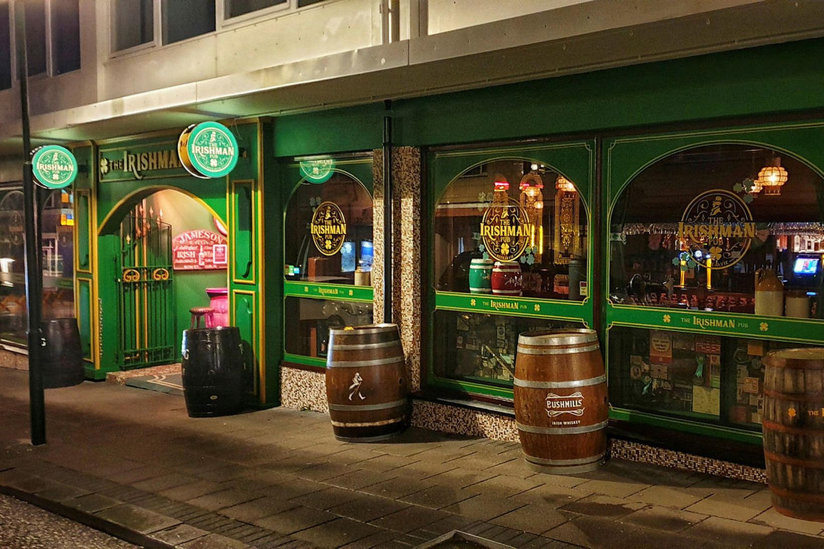Irishman Pub.