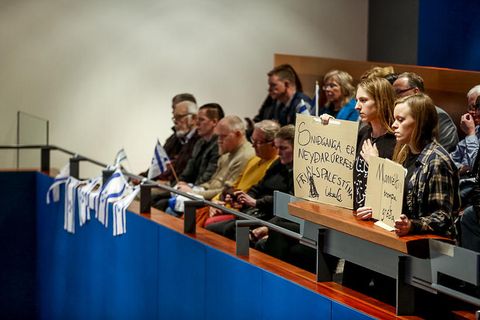 Attendees at the City Council meeting which began at 5 pm today showing their solidarity with Palestine and urging the CIty Council to stand with human rights.
