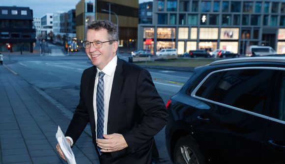 Guðlaugur segir valkostina vera skýra