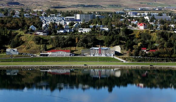 Tveir gistu fangageymslu á Akureyri