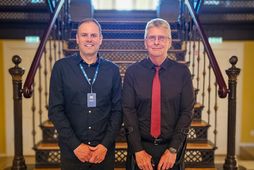 Guðmundur Ingi Kristinsson, mennta- og barnamálaráðherra, og Einar Gunnarsson, skólastjóri Barnaskólans í Vestmannaeyjum.