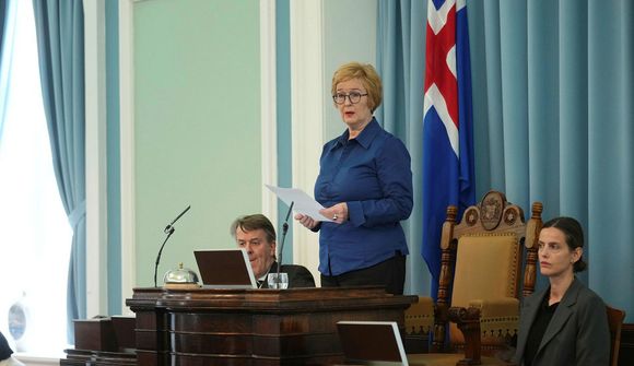 Forseti þingsins virkjar kjarnorkuákvæðið