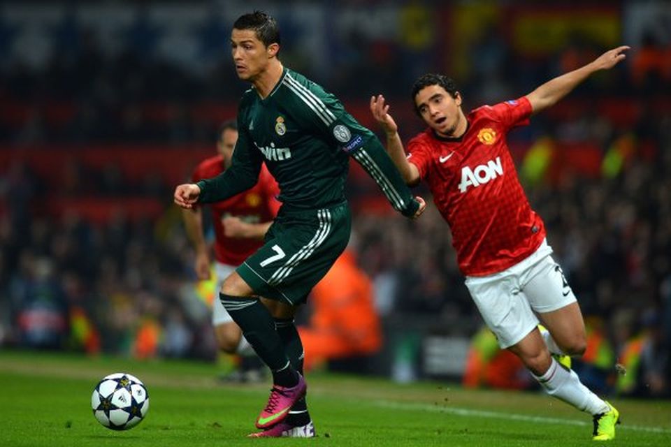 Ronaldo og Rafael í baráttunni á Old Trafford í kvöld.