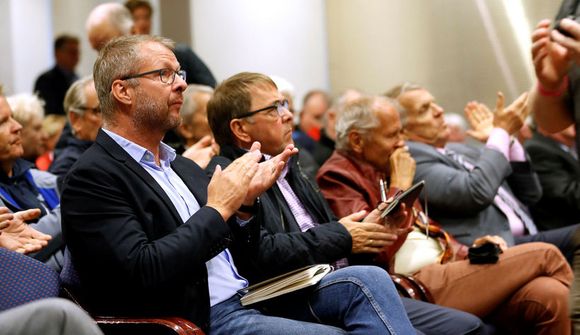 Flokkurinn hafni orkupakkanum