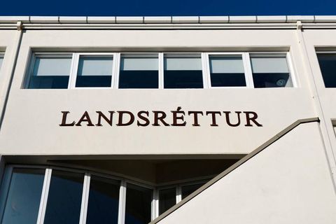 Landsréttur.
