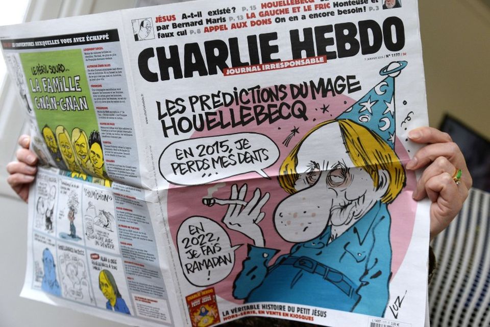 Hér má sjá forsíðu nýjasta tölublaðs Charlie Hebdo sem kom út í dag, miðvikudaginn 7. …