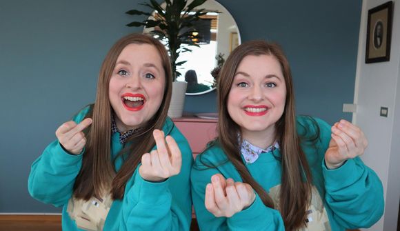 Tvíburarnir Sigga og Sóla halda áfram í júróstuði