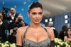 Kylie Jenner opnar sig um brjóstastækkunina