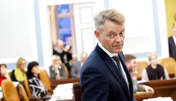 Vaxtagreiðslur heimilanna úr landi