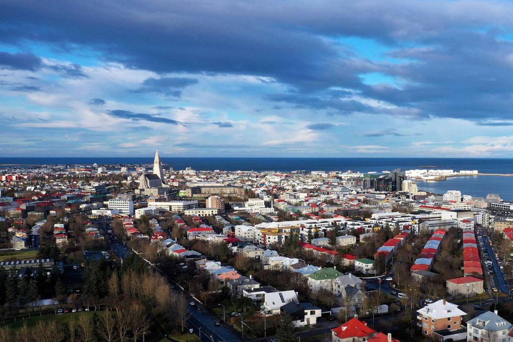 Sölutími nýrra fjölbýlisíbúða hefur lengst, sem bendir til minni eftirspurnar. …