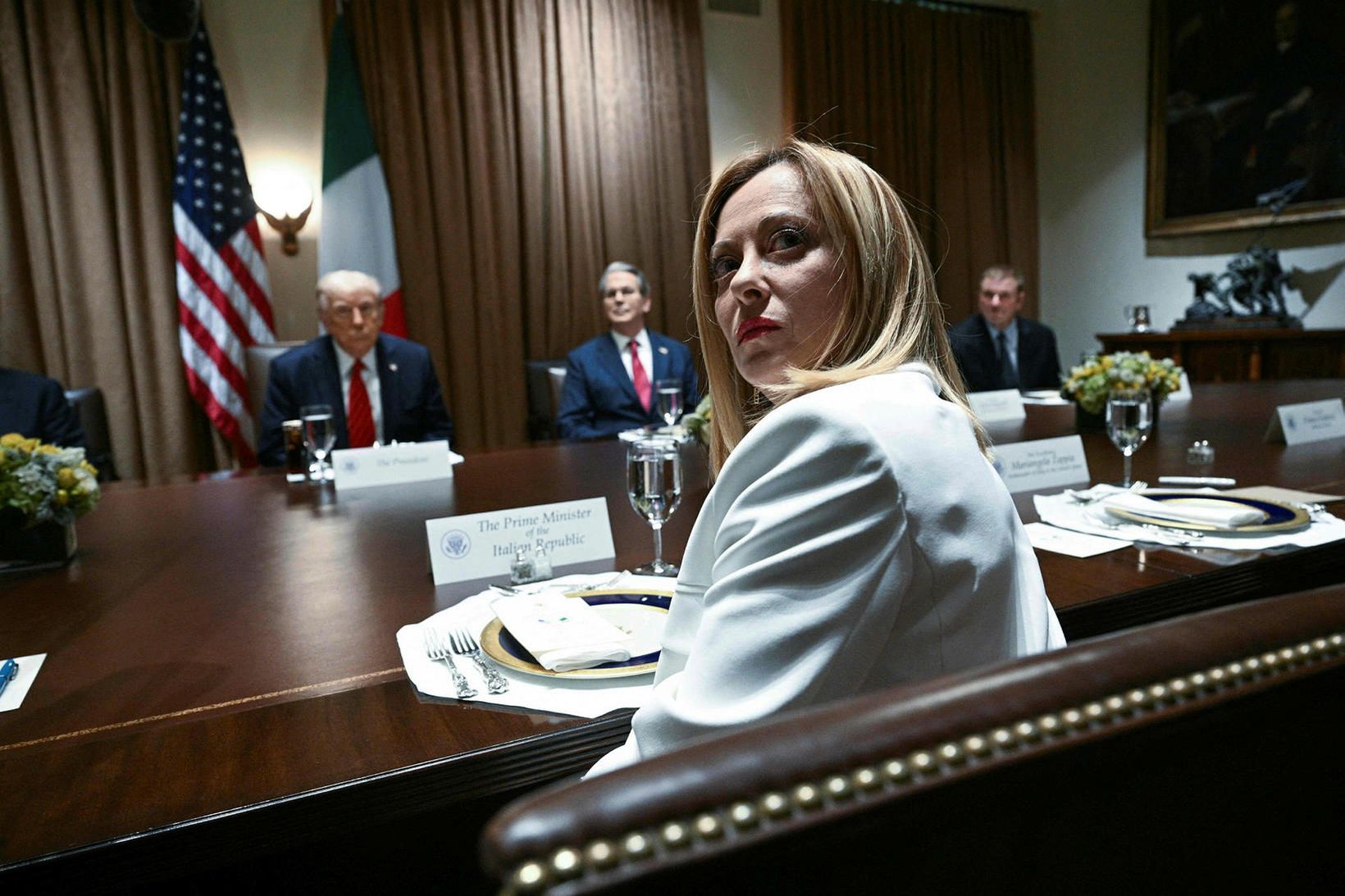 Giorgia Meloni, forsætisráðherra Ítalíu og Donald Trump Bandaríkjaforseta eiga hér …