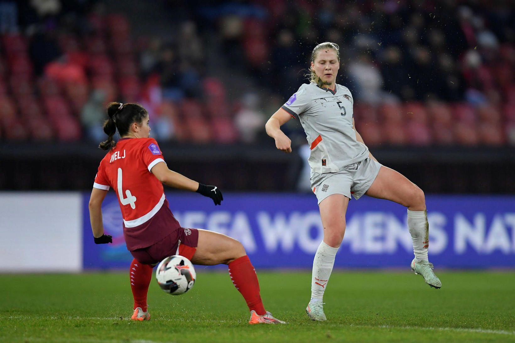 Emilía Kiær Ásgeirsdóttir missir af EM vegna meiðsla.