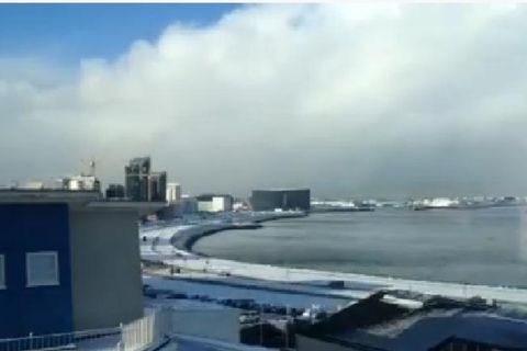 At the beginning of the video, the weather's pretty good. Then see what happens.