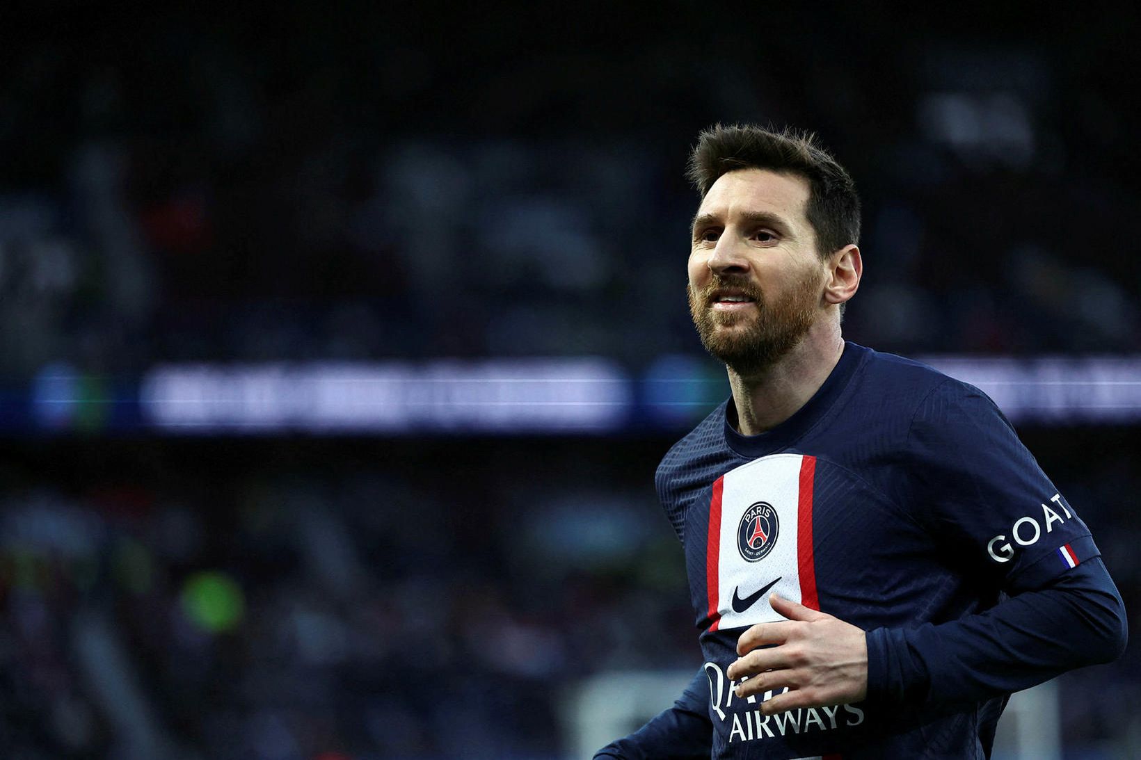 Lionel Messi gæti farið á helmingi hærri laun en Cristiano …