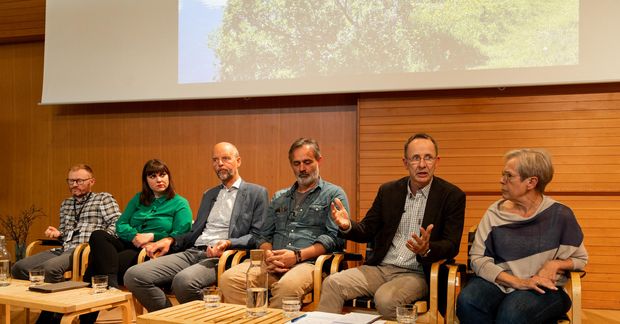 Flestir þeirra sem tóku til máls á málþinginu gagnrýndu framgöngu Orkuveitunnar og Veitna í málinu.