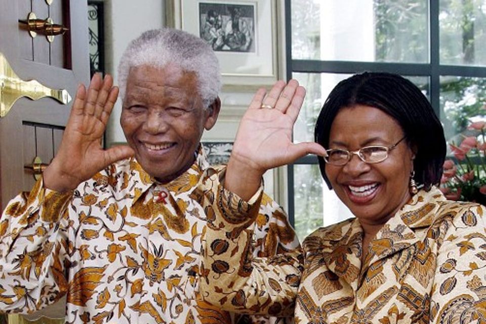 Nelson Mandela og eiginkona hans, Graca Machel, árið 2006.