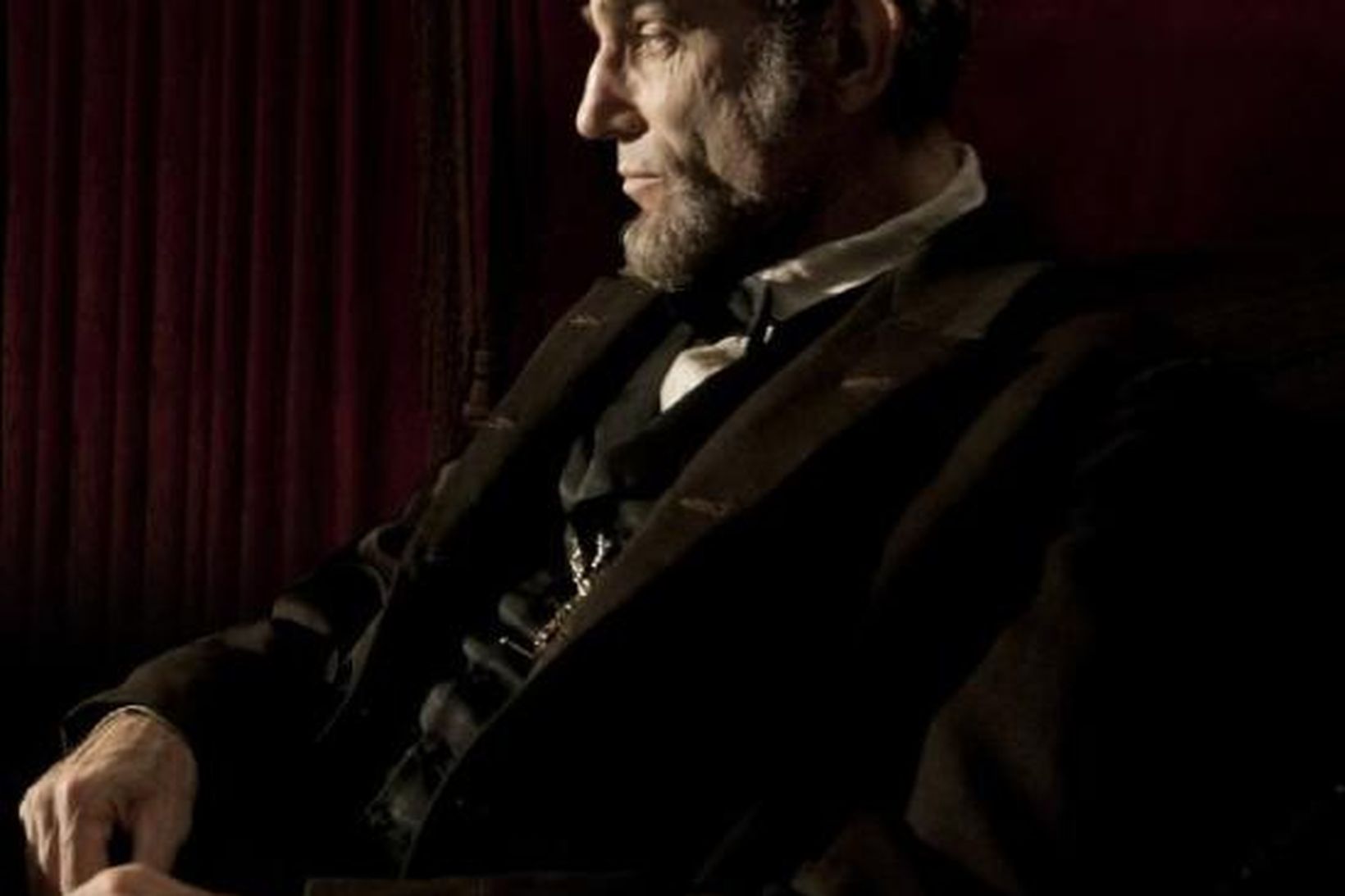 Leikarinn Daniel-Day Lewis fer með hlutverk Abraham Lincoln forseta Bandaríkjanna …
