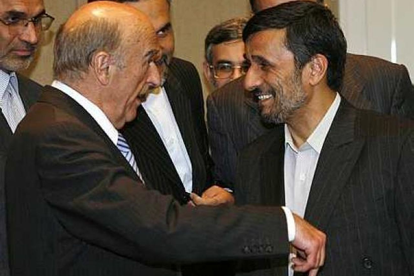 Hans-Rudolf Merz, forseti Sviss, er hann tók á móti Ahmadinejad, …