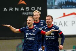 Elmar Atli Garðarsson, Pétur Bjarnason og Vladimir Tufegdzi fagna marki í fyrra.