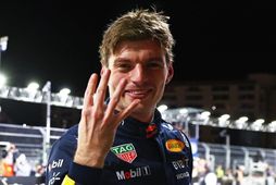 Max Verstappen fagnar fjórða heimsmeistaratitli sínum í röð.
