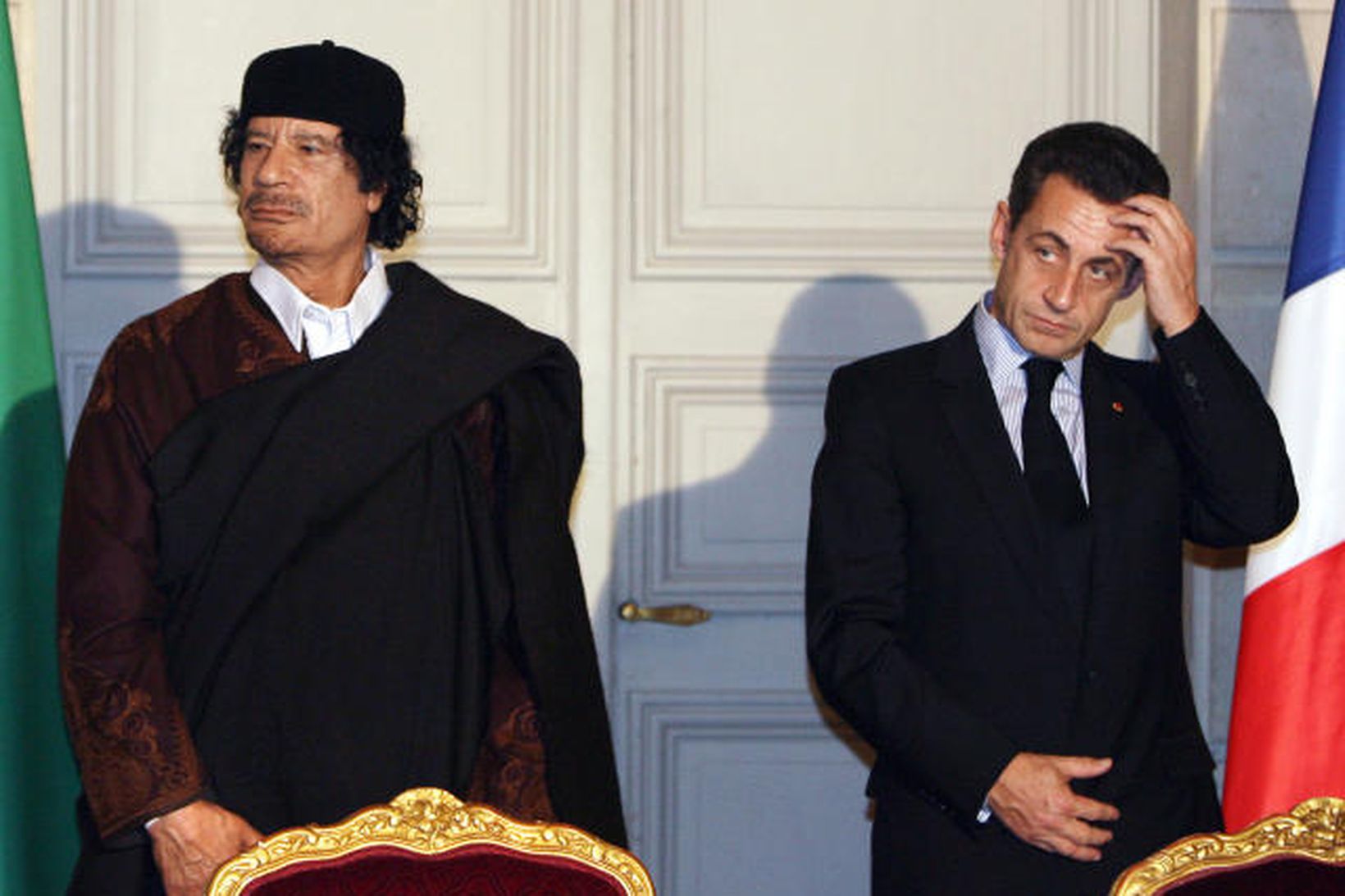 Gaddafi og Sarkozy í Elysee höll í gær.