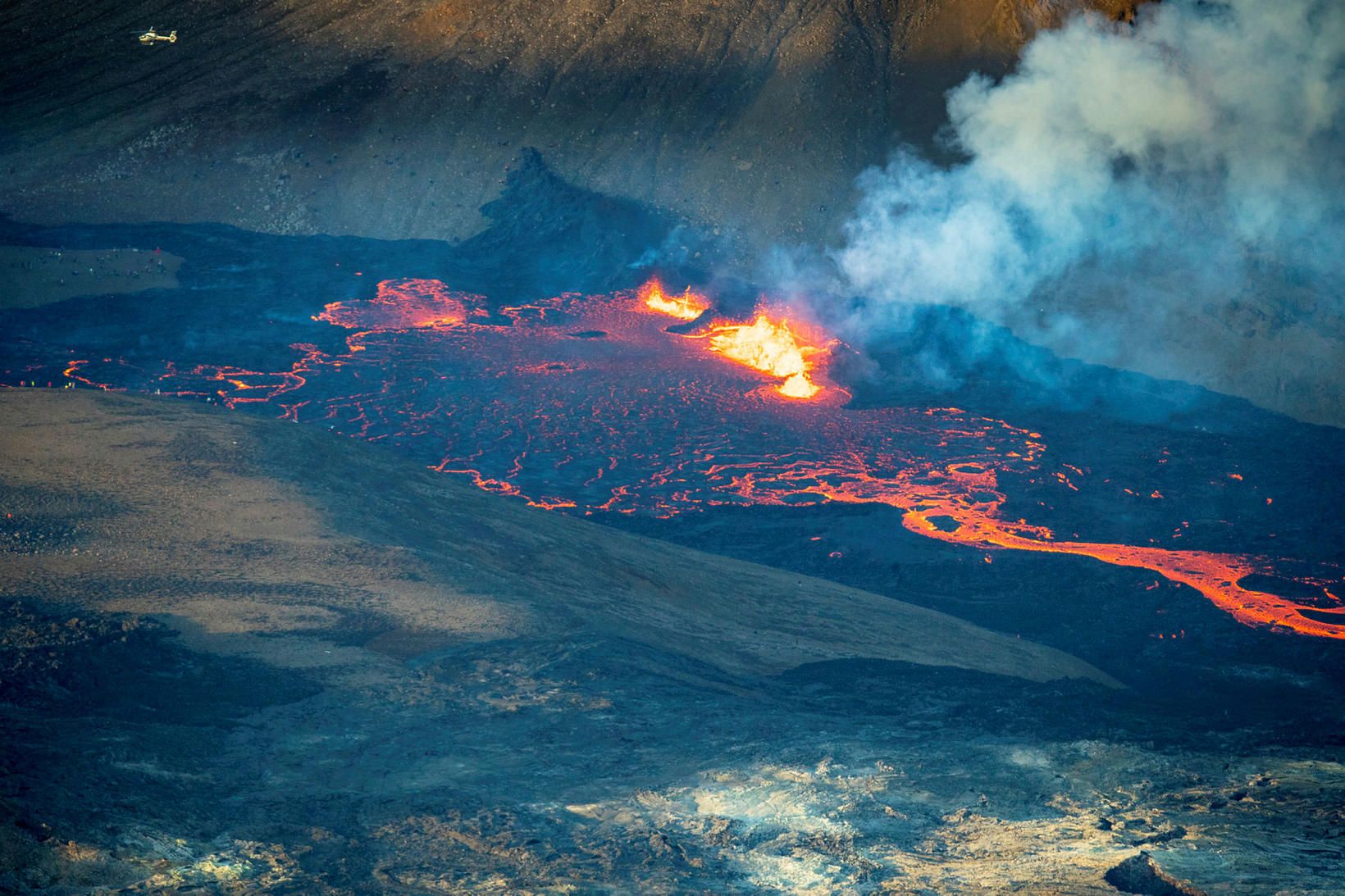 Opnað var fyrir aðgengi að eldgosinu í morgun. Svæðið hefur …