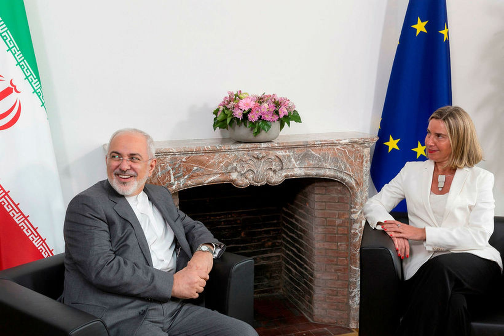 Mohammad Javad Zarif, utanríkisráðherra Íran, og Federica Mogherini, utanríkisstjóri ESB. …