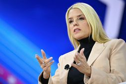 Pam Bondi í febrúar síðastliðnum.