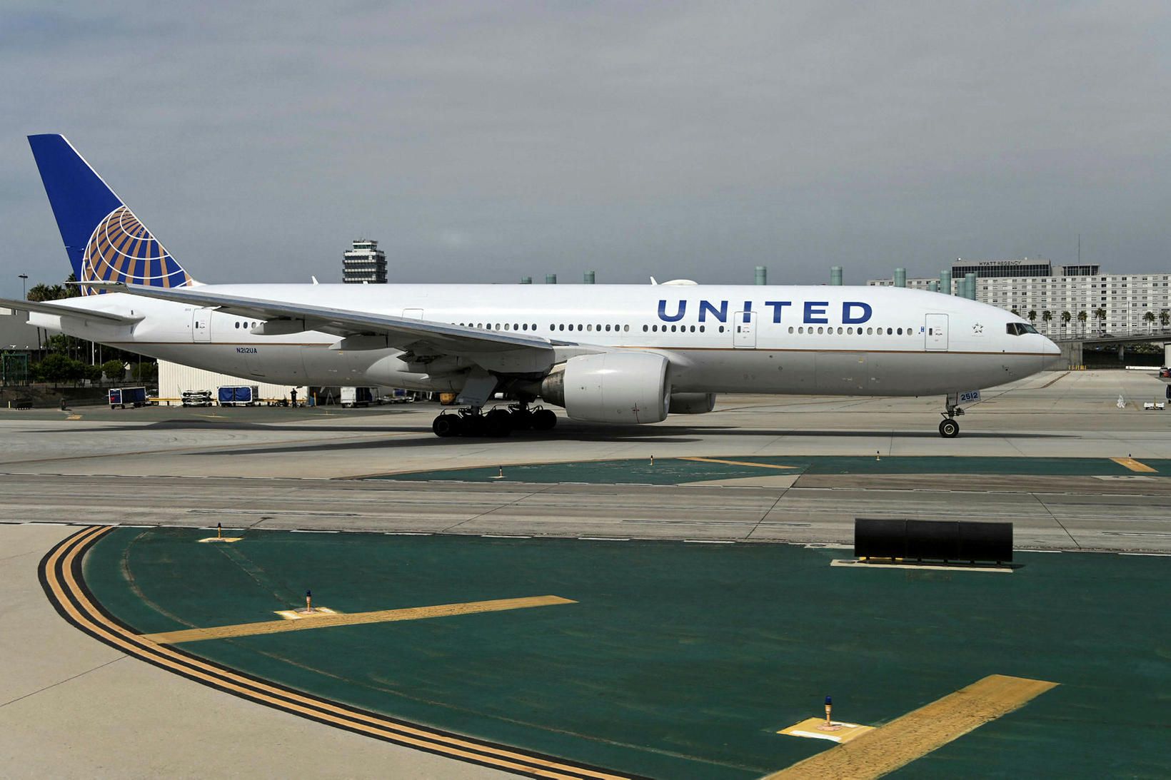 Flugvél United Airlines.