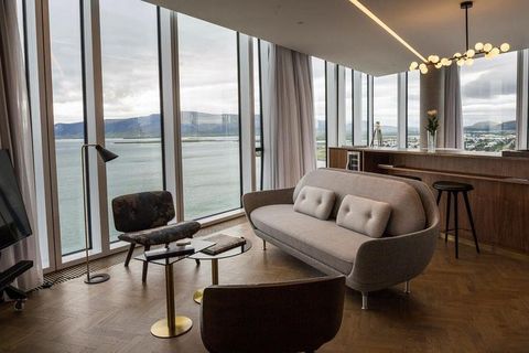 The hotel was designed by Ásgeir Ásgeirsson and Áslaug Þorgeirsdóttir at T.ark architects with the view being a focal point.