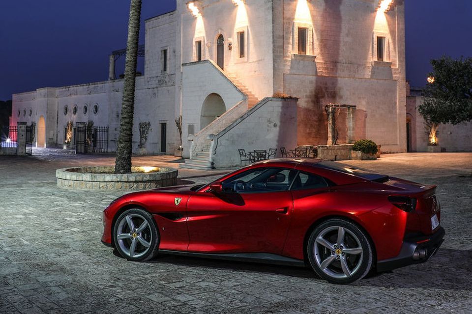 Ferrari Portofino V8 GT er nýjasta afurð bílsmiðju Ferrari í Maranello.