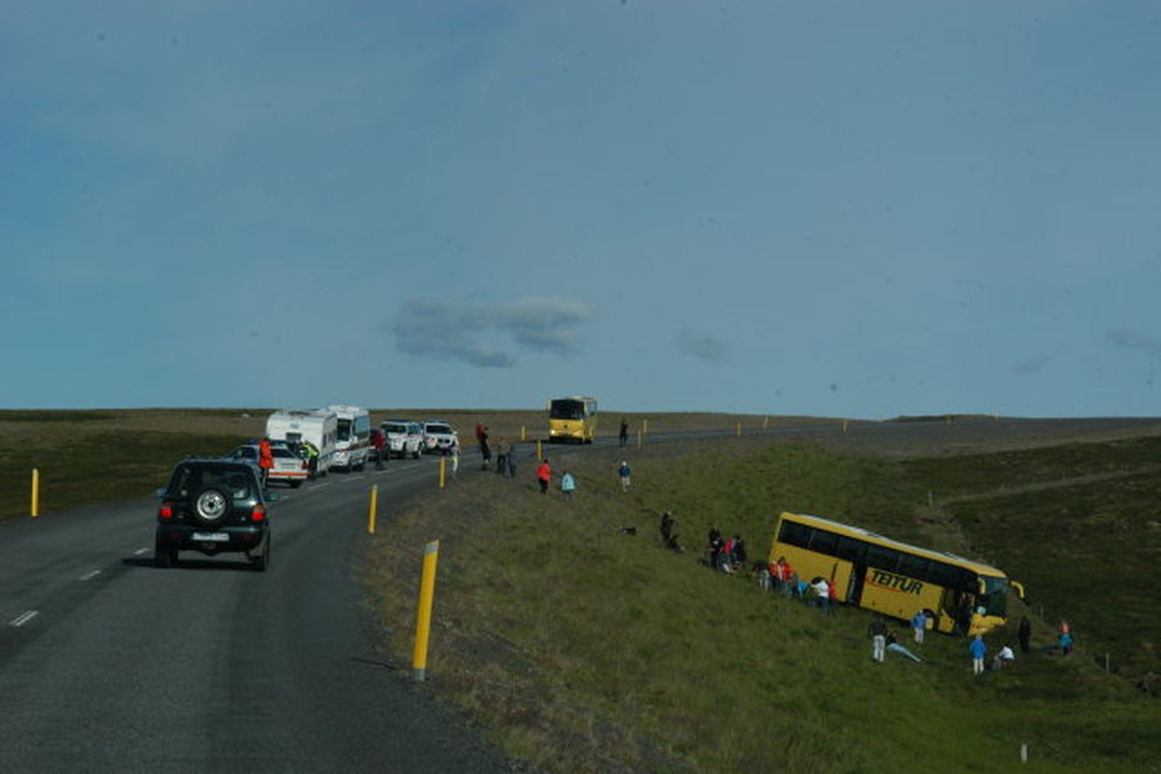 Hæðarmunur á þeim stað sem rútan endaði á og þjóðveginum …