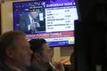 Wall Street Áhyggjufullir kauphallarhéðnar í New York bíða þess að viðskipti hefjist, en hlutabréf á evrópskum mörkuðum höfðu áður fallið mikið.