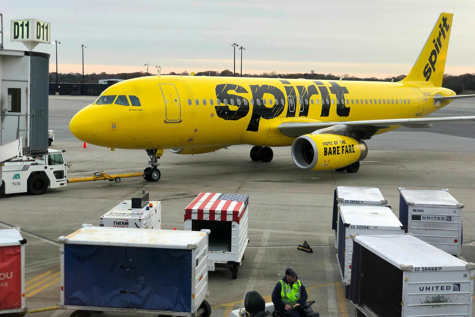 Vél Spirit Airlines þurfti að nauðlenda í Denver í Colorado.