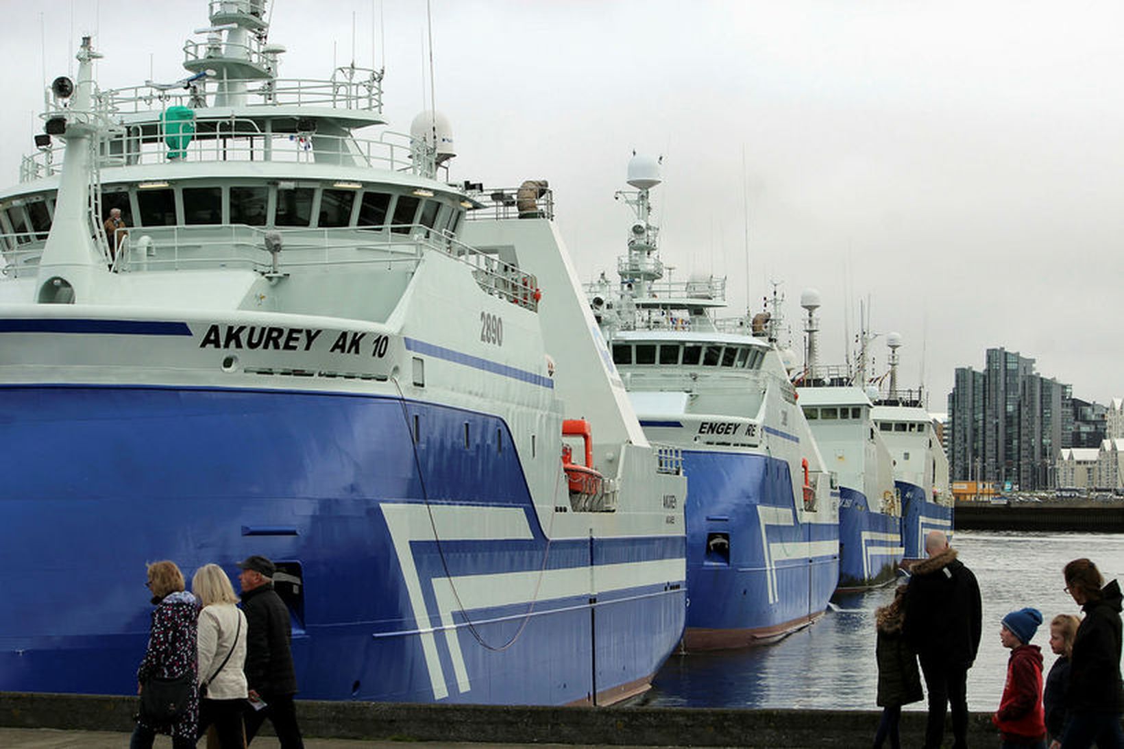 Grandaskip í höfn. Reykjavík er sem endranær kvótamesti útgerðarstaður landsins.