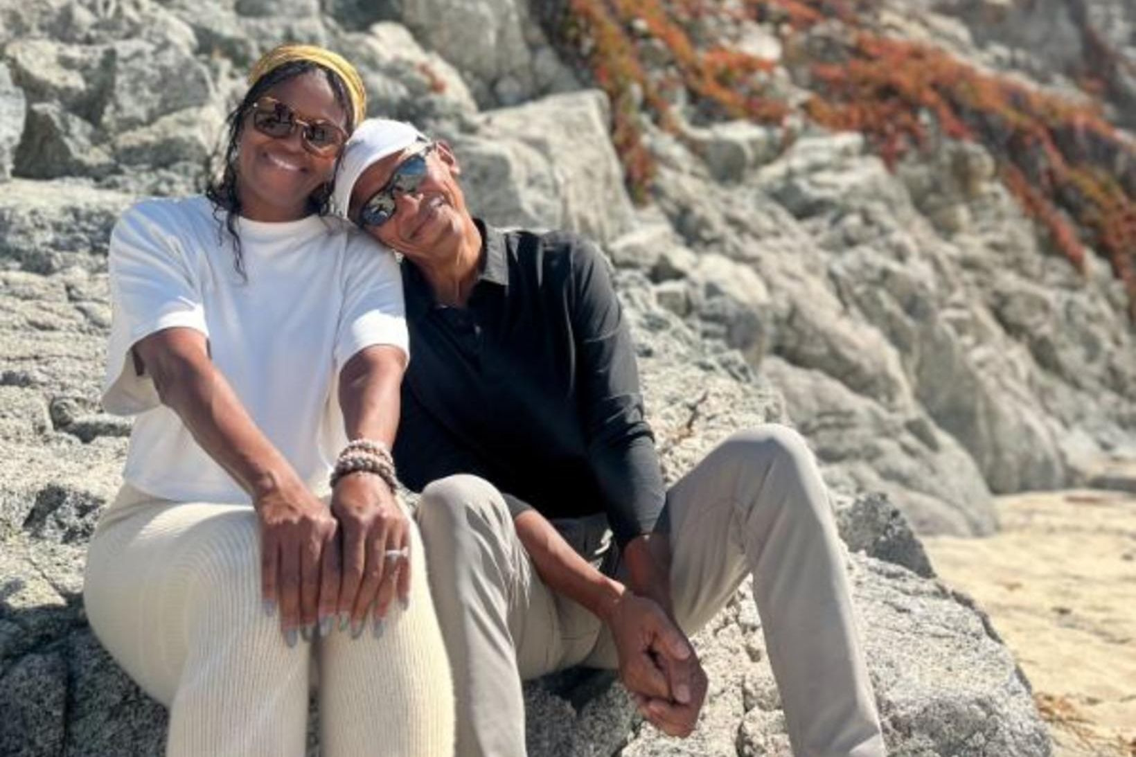 Barack Obama birti sæta mynd af sér og Michelle Obama …