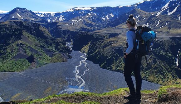 Hélt upp á þjóðhátíðardaginn á tindi Valahnúks