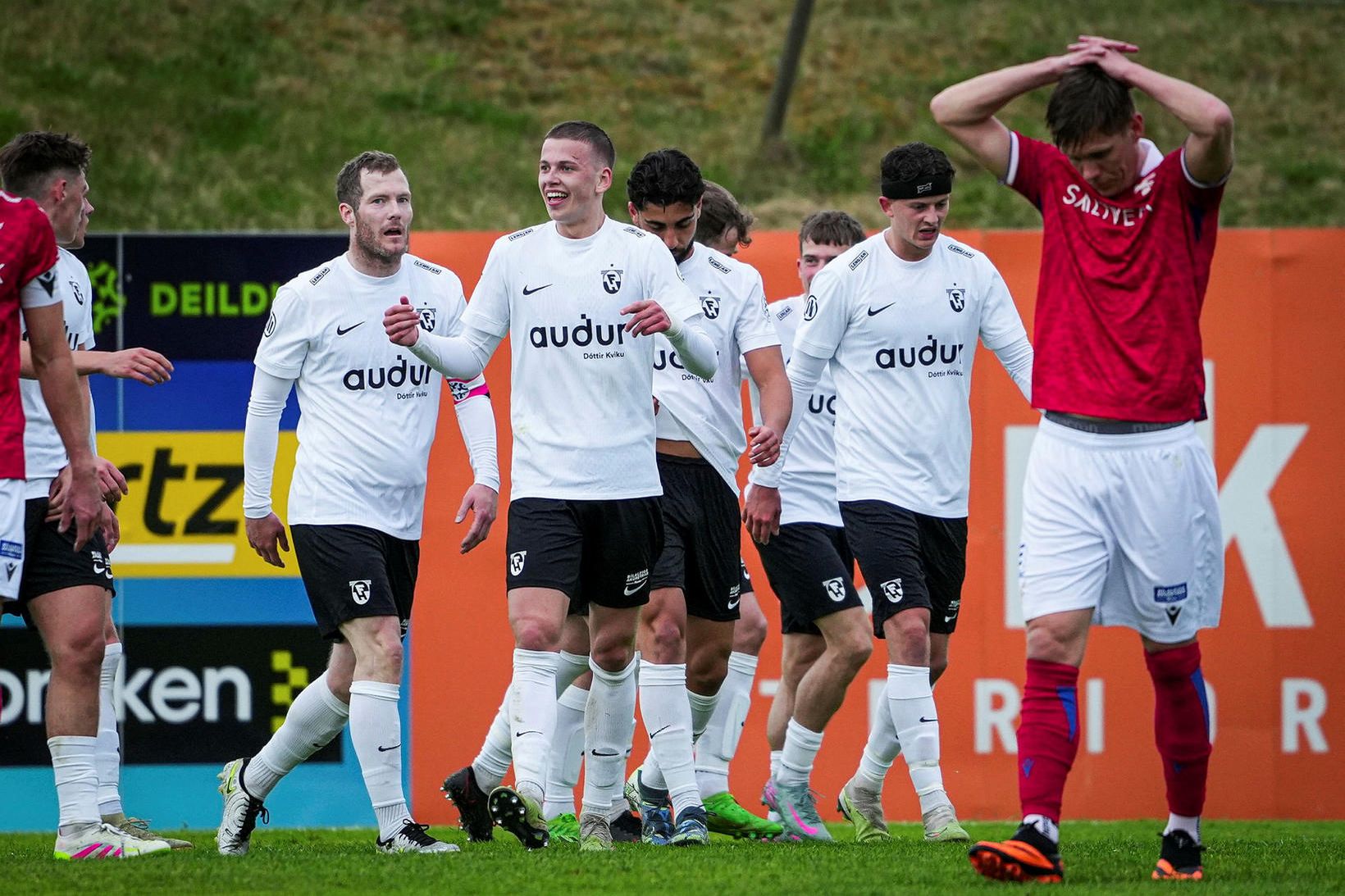 FH-ingar fagna marki Dags Traustasonar.