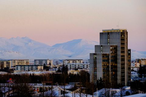 Fólk er hvatt til þess að fara vel með heita vatnið.