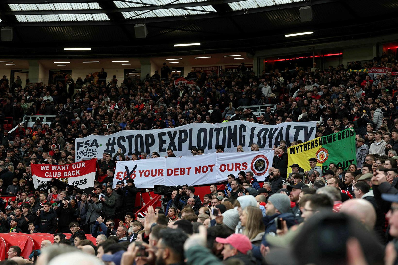 Frá Old Trafford, heimavelli Manchester United.