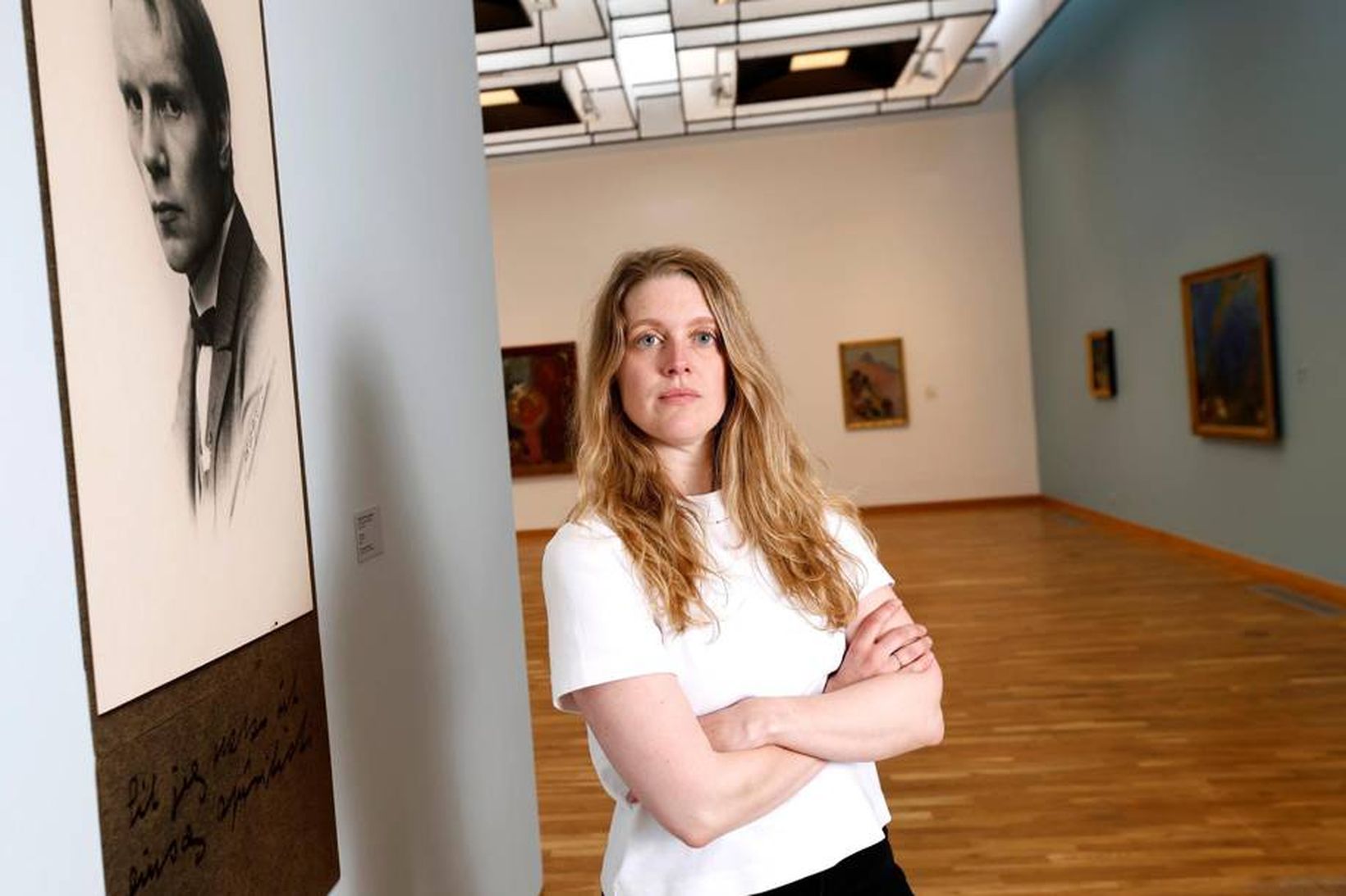 Edda Halldórsdóttir er sýningarstjóri áhugaverðrar sýningar sem stendur fram í …