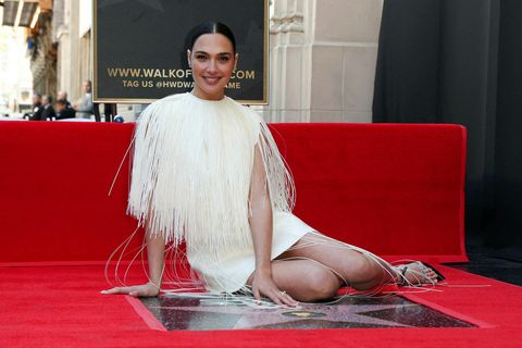 Gal Gadot stillti sér upp við stjörnuna.