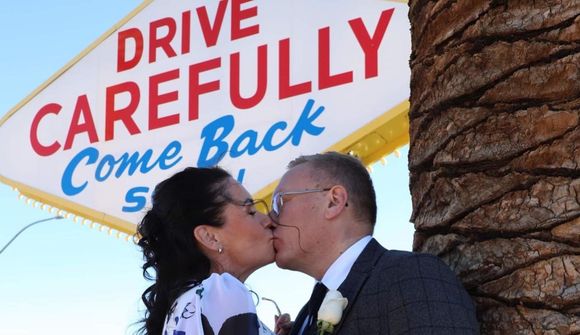 Brynja Scheving og Þorsteinn giftu sig í Las Vegas
