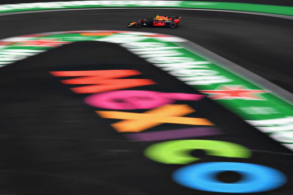 Max Verstappen á ferð á lokaæfingunni í Mexíkó.